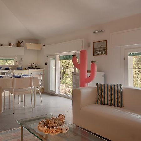 Maestrale 2 Apartment Марина ди Пиетрасанта Стая снимка
