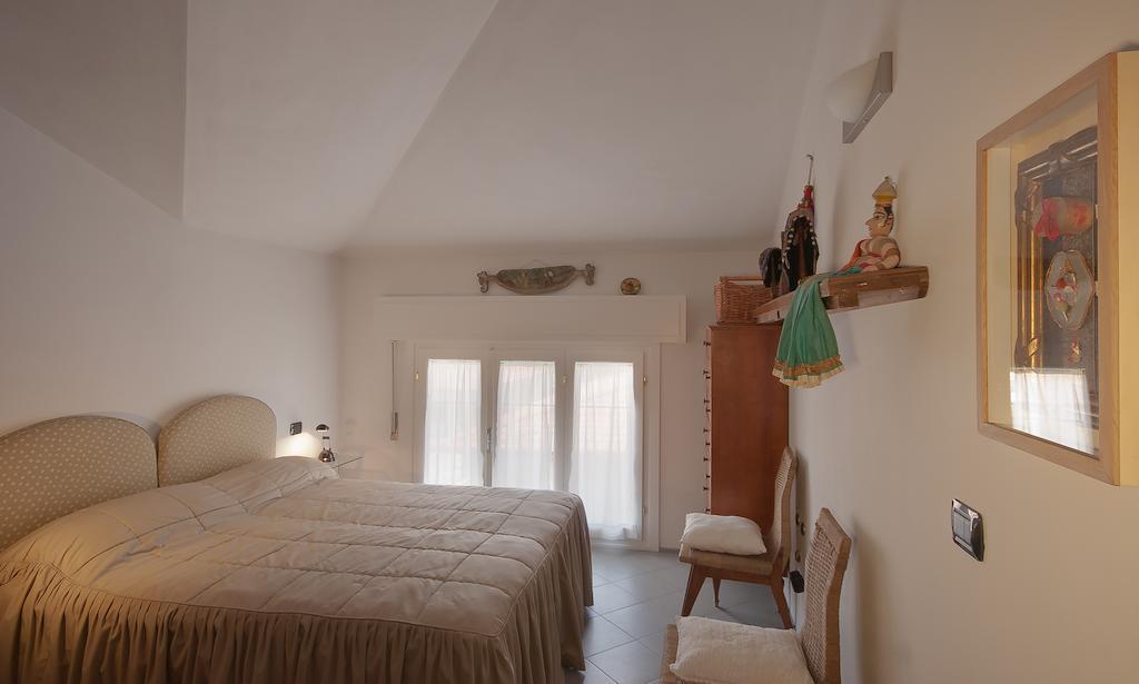 Maestrale 2 Apartment Марина ди Пиетрасанта Стая снимка